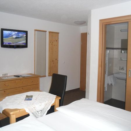 Gruenwaldhof Bed & Breakfast ทักซ์ ภายนอก รูปภาพ