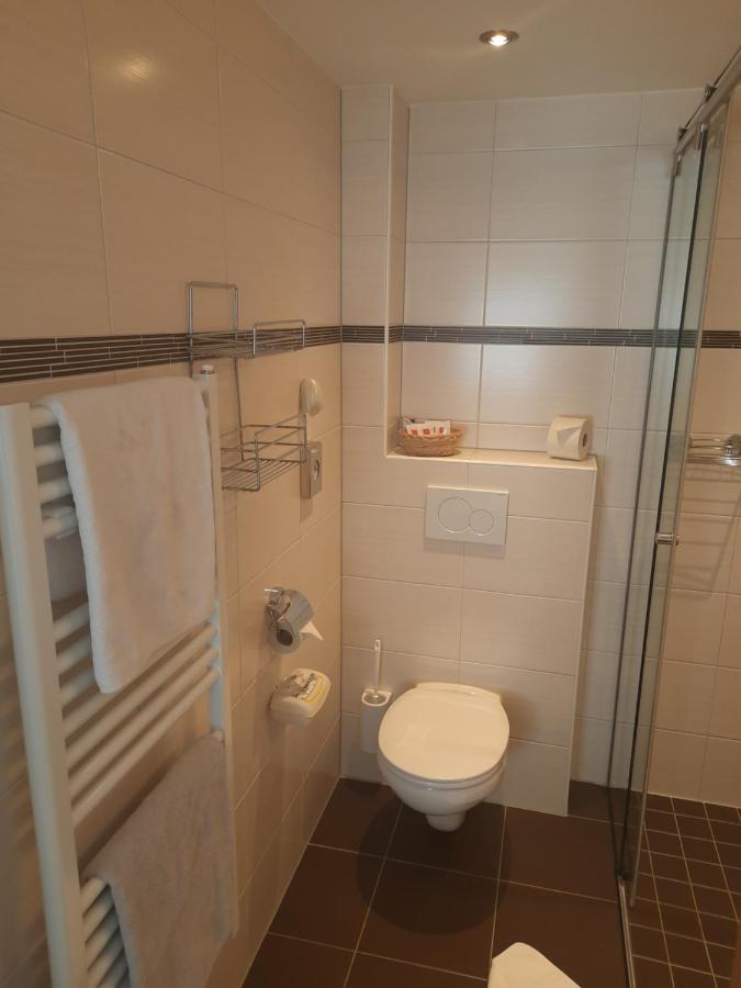Gruenwaldhof Bed & Breakfast ทักซ์ ภายนอก รูปภาพ