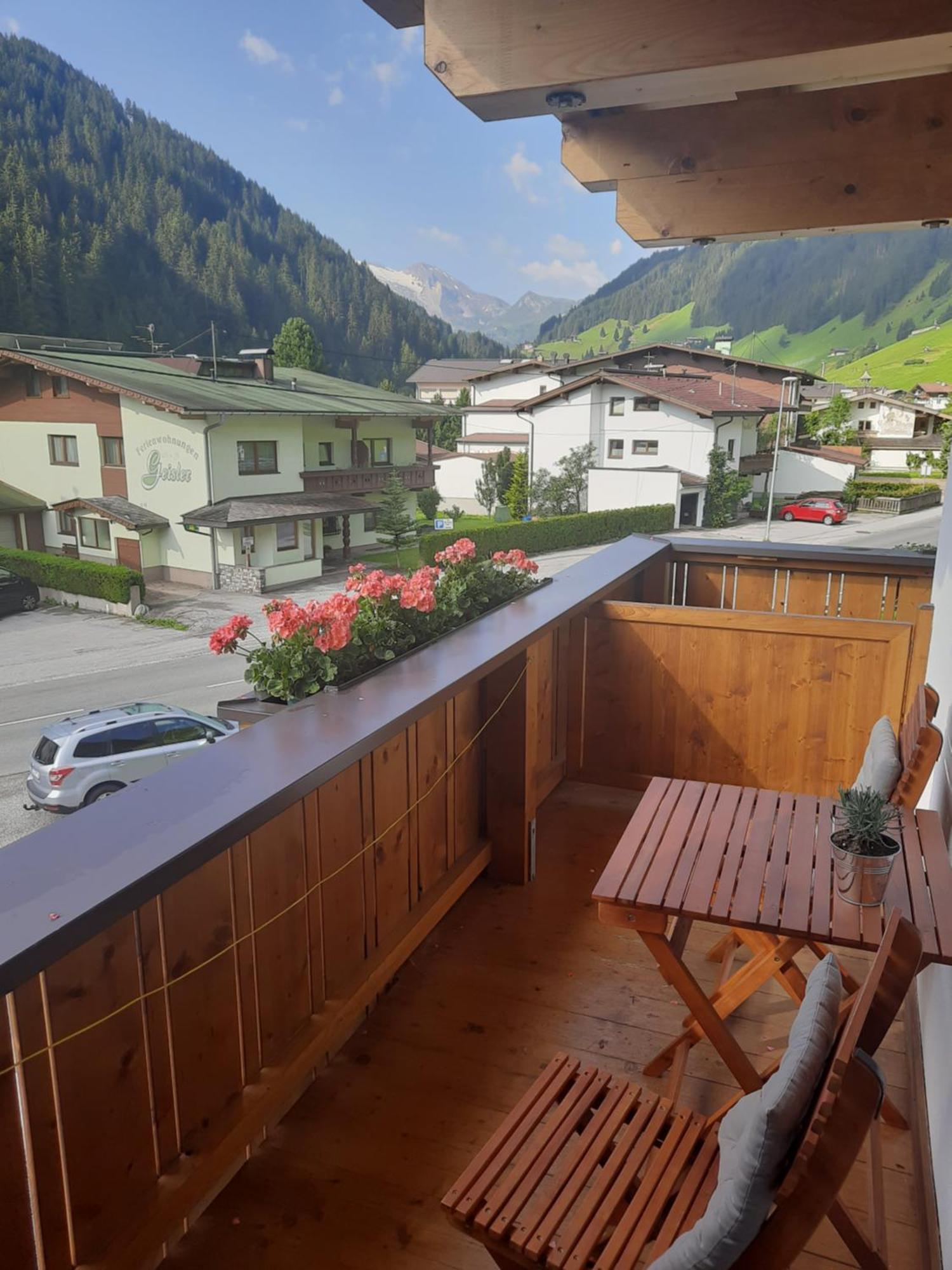 Gruenwaldhof Bed & Breakfast ทักซ์ ภายนอก รูปภาพ