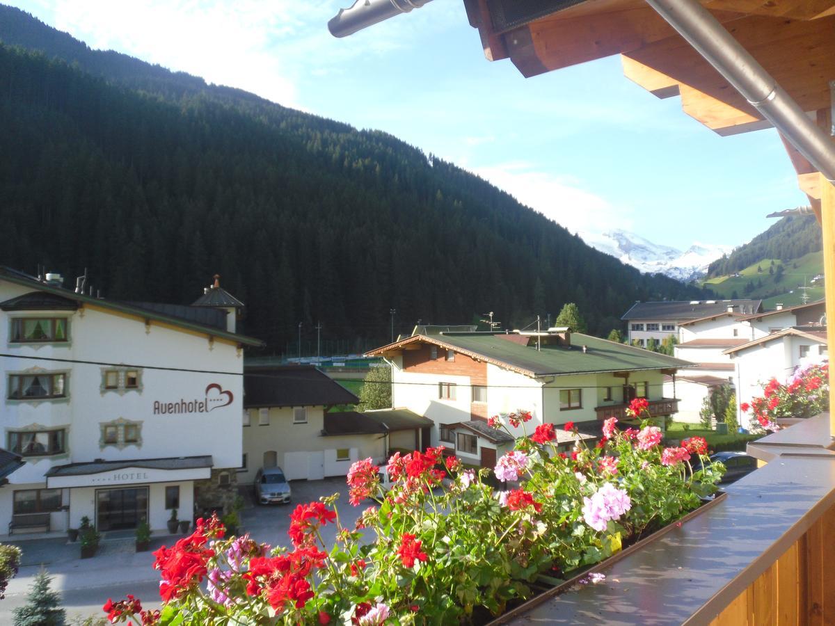 Gruenwaldhof Bed & Breakfast ทักซ์ ภายนอก รูปภาพ