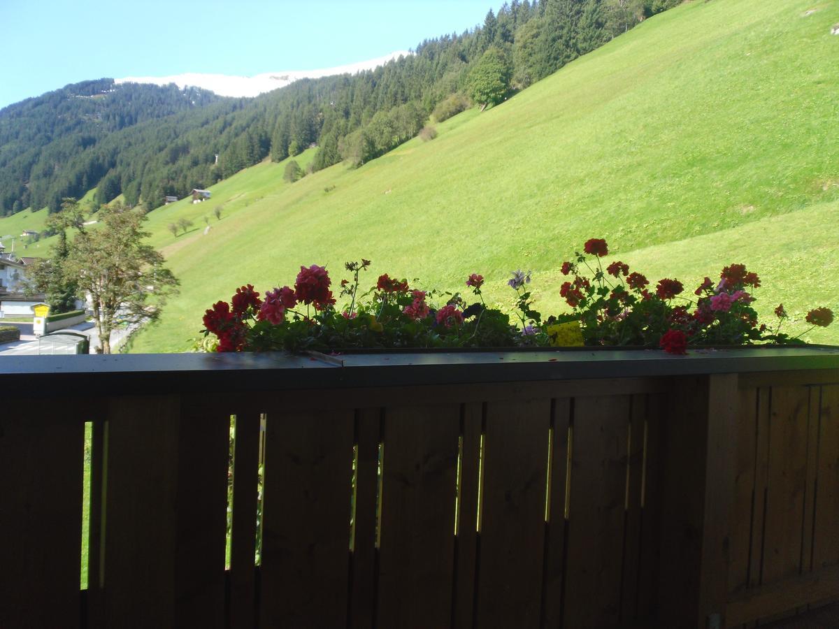 Gruenwaldhof Bed & Breakfast ทักซ์ ภายนอก รูปภาพ