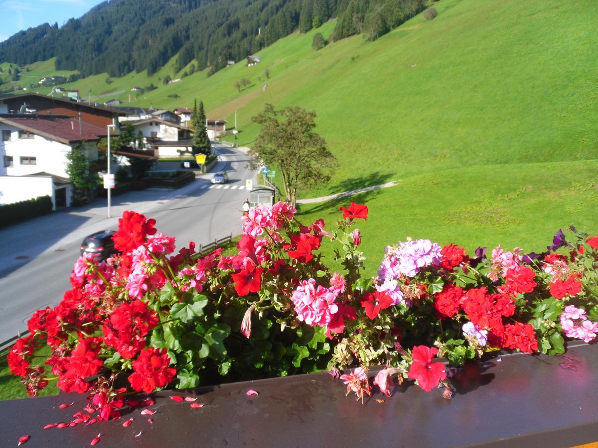 Gruenwaldhof Bed & Breakfast ทักซ์ ภายนอก รูปภาพ